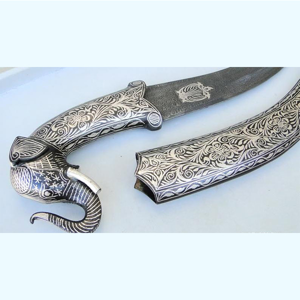 natural and artistic